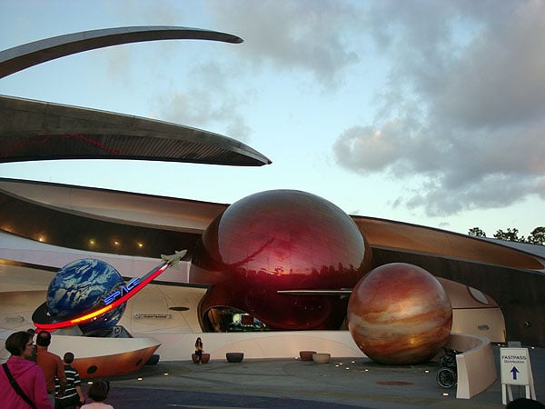 EPCOT - Mission: SPACE