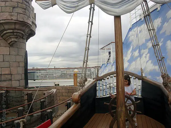 Costa Favolosa castelo e navio pirata