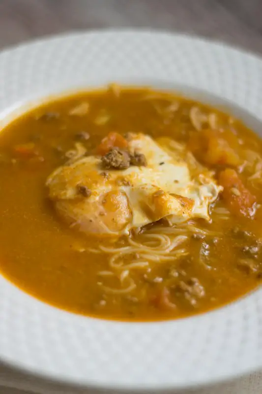 sopa crioula peruana
