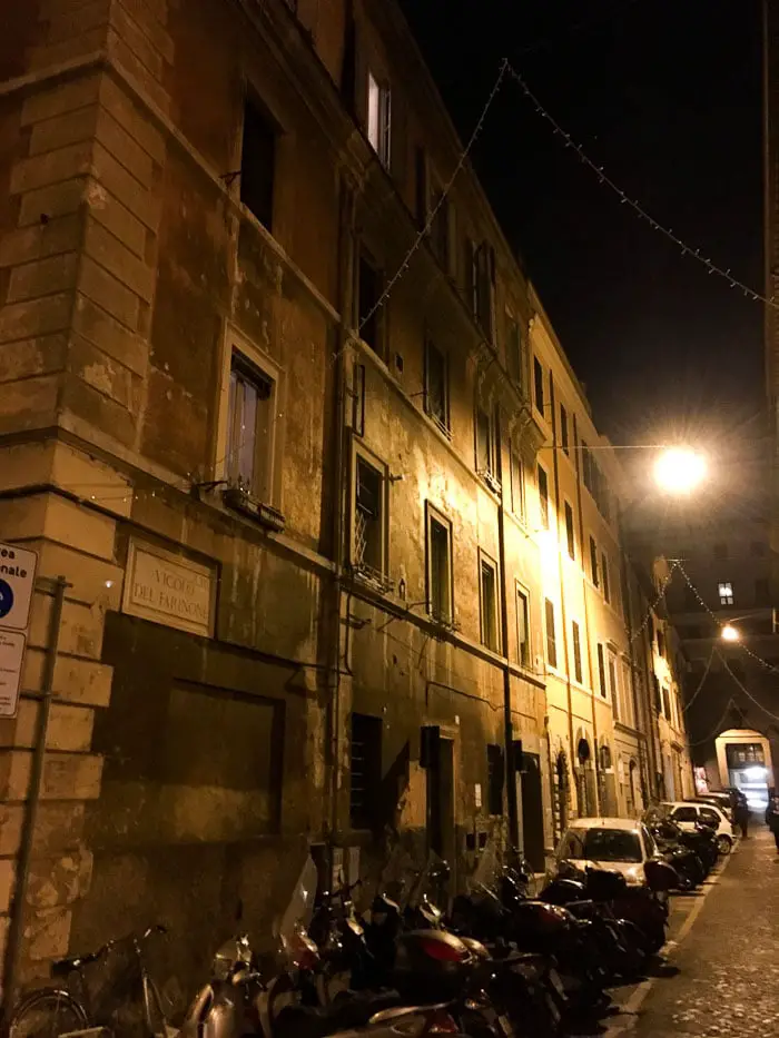 Roma à noite | Malas e Panelas