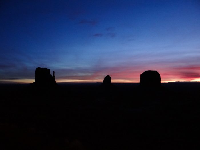 Nascer do Sol no Monument Valley
