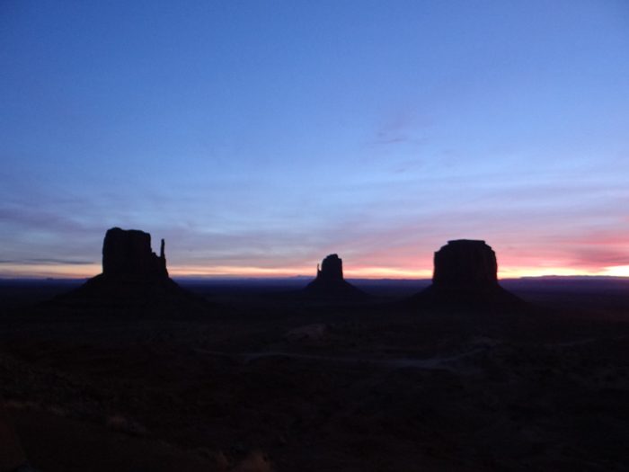 Nascer do Sol no Monument Valley