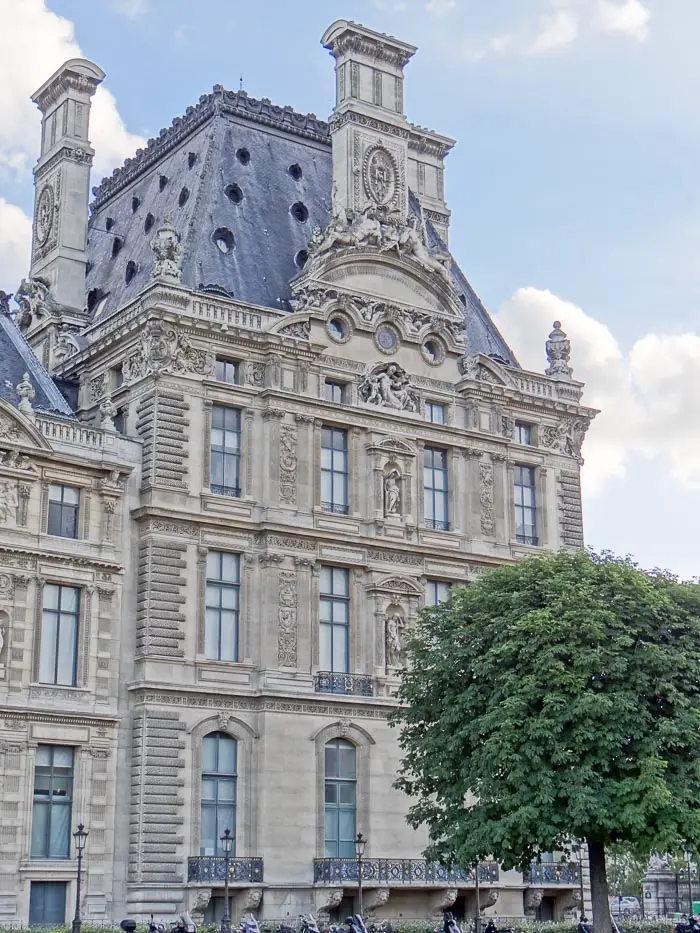 16 Lugares para Visitar em Paris | The Louvre | Malas e Panelas